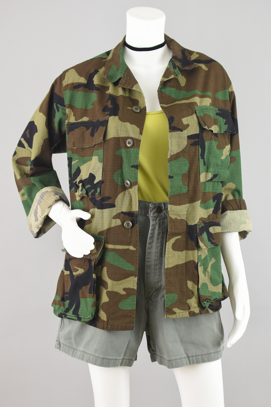 Military Jackets & Pants