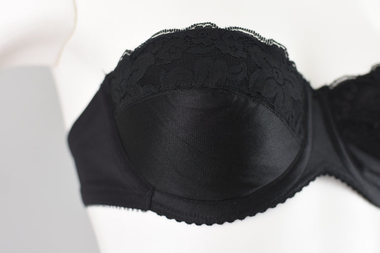 Vintage Playtex 34B Black Strapless Underwire Lace Bra