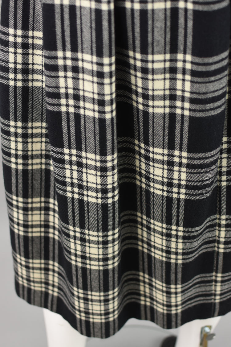 70s High Waist Wool Plaid Skirt Women's Waist 28 - 30"