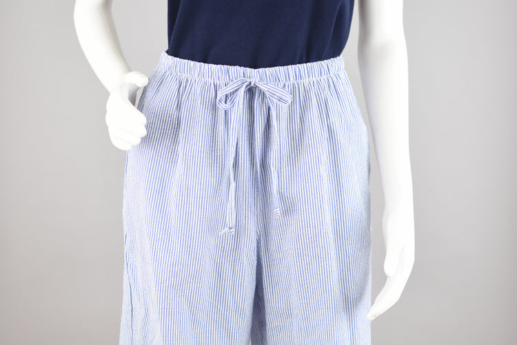 90s Blue Striped Seersucker Bermuda Shorts, Women's 28" - 32" Waist