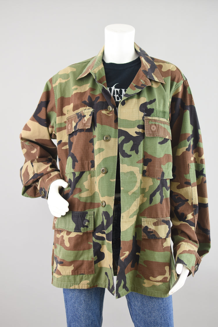 Vintage Distressed Camouflage Army Fatigue Shirt, Men's Medium Long