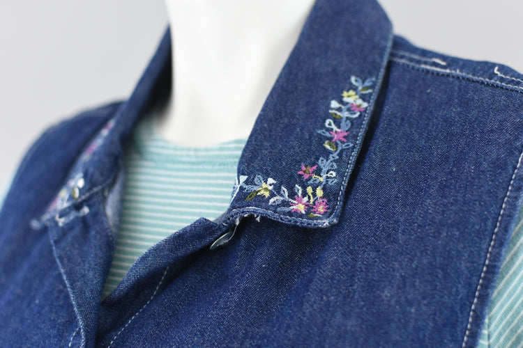 90s Embroidered Floral Sleeveless Jean Shirt Small