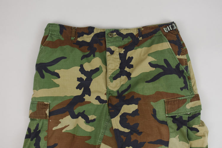 90s High Waist Camouflage Cargo Army Pants, Men's Large Short