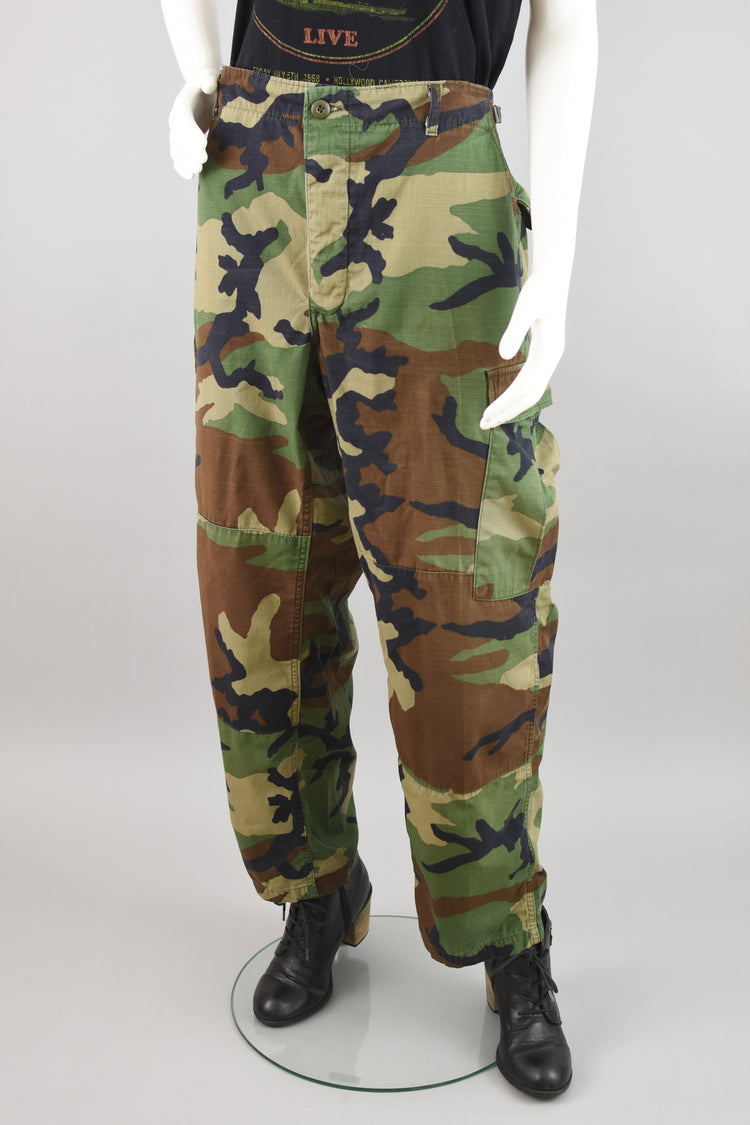 90s High Waist Camouflage Cargo Army Pants, Men's Large Short