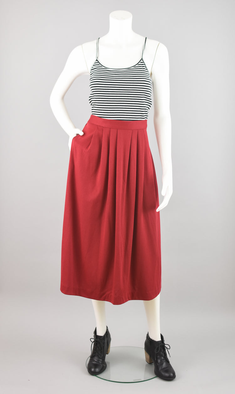 90s Red Pleated High Waist Maxi Skirt with Pockets, Women's Medium